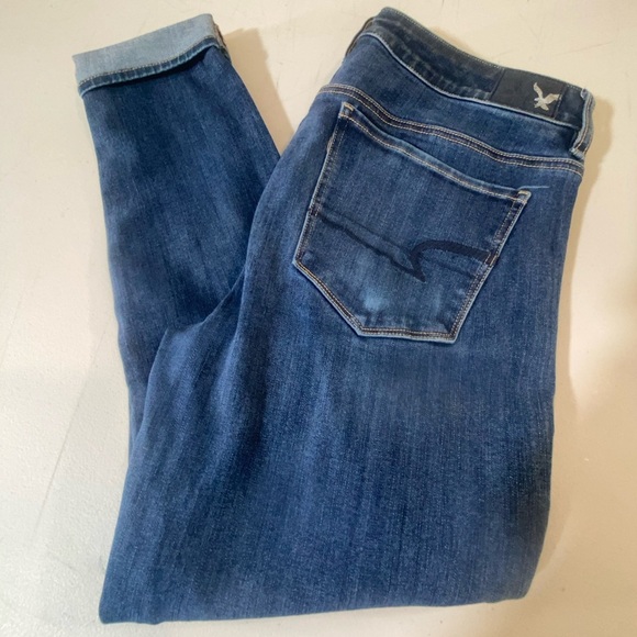 ✨ Title:
NWOT
American Eagle Hi-Rise Jegging Jeans 12 Regular Dark Wash - Picture 2 of 11